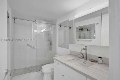 Olympus Condo Apt #1008