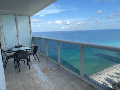 Aluguel de apartamento no Beach Club Two 3003