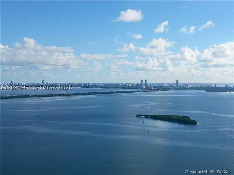 Condo for sale at Quantum 3517