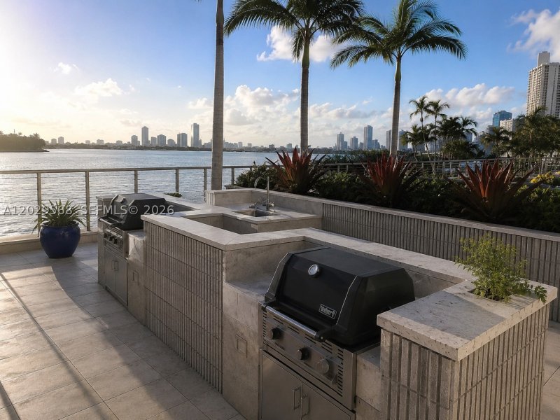 Comprar apartamento en South Bay Club 715