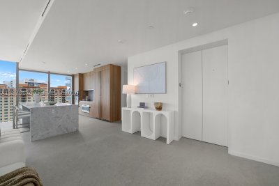 Comprar apartamento no 2000 Ocean 15B