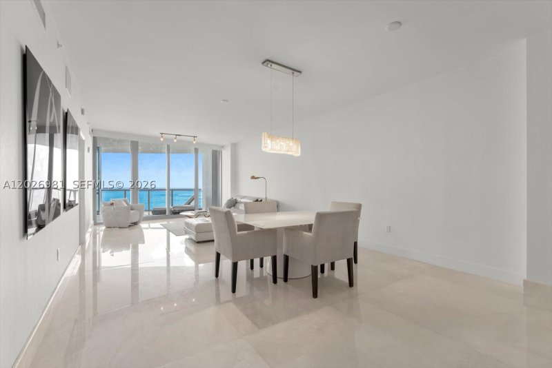 Condo for sale at Jade Ocean 3905