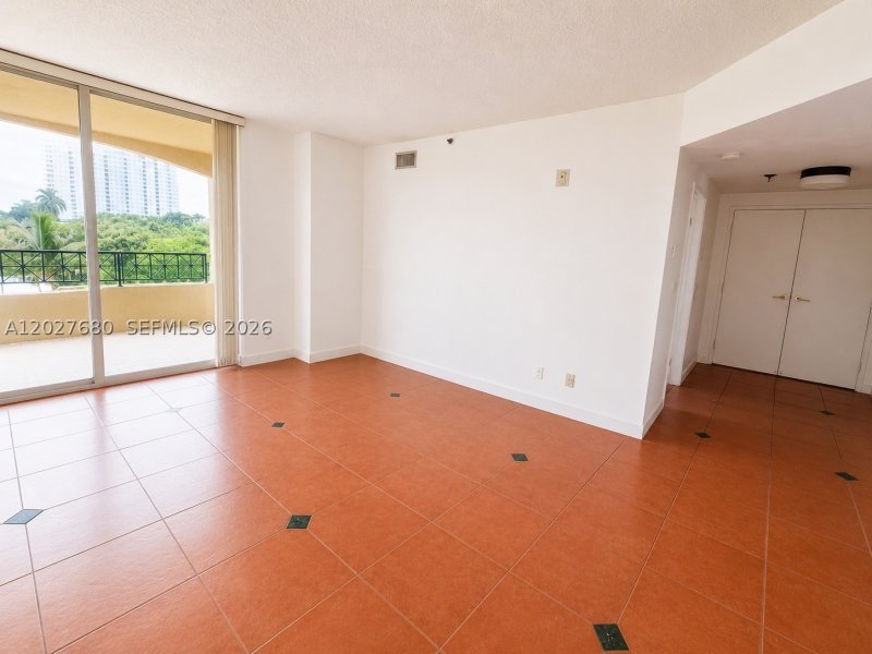 Condo for sale at Villa Brickell 43