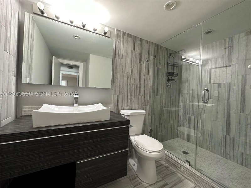Apartment for rent at Olympus Towers 705