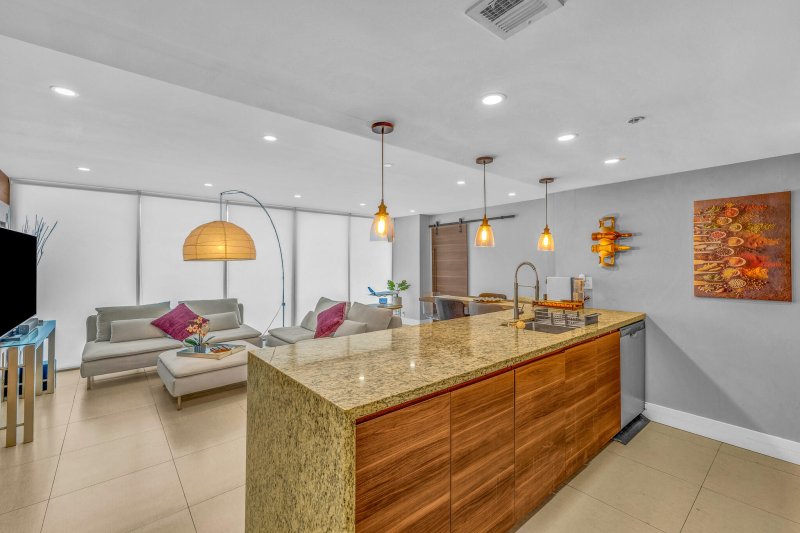 Apartment for rent at Grandview Palace 416