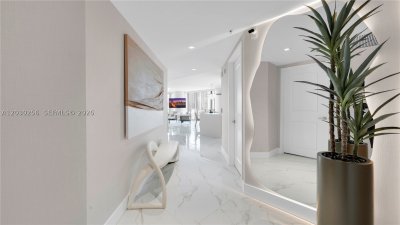 Comprar apartamento en Parque Towers at St. Tropez 5-1107