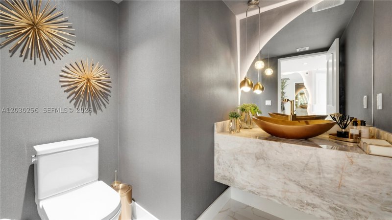 Comprar apartamento en Parque Towers at St. Tropez 5-1107