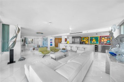Comprar apartamento no South Pointe Tower 2310