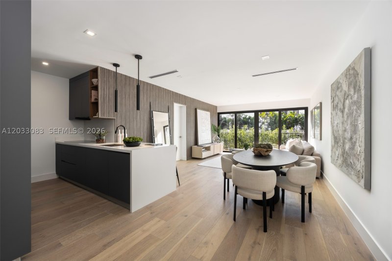 Condo for sale at Key Cassa 202B