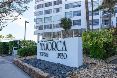 Aluguel de apartamento no Majorca Towers 302