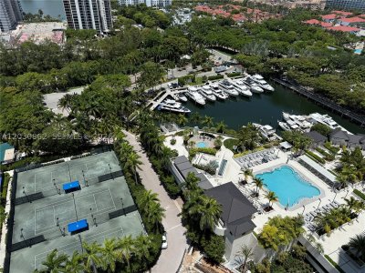 Alquiler de apartamento en 7000 Williams Island 2403