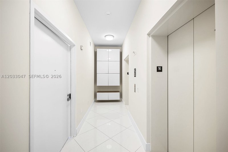 Apartment for rent at Paramount Bay 1602