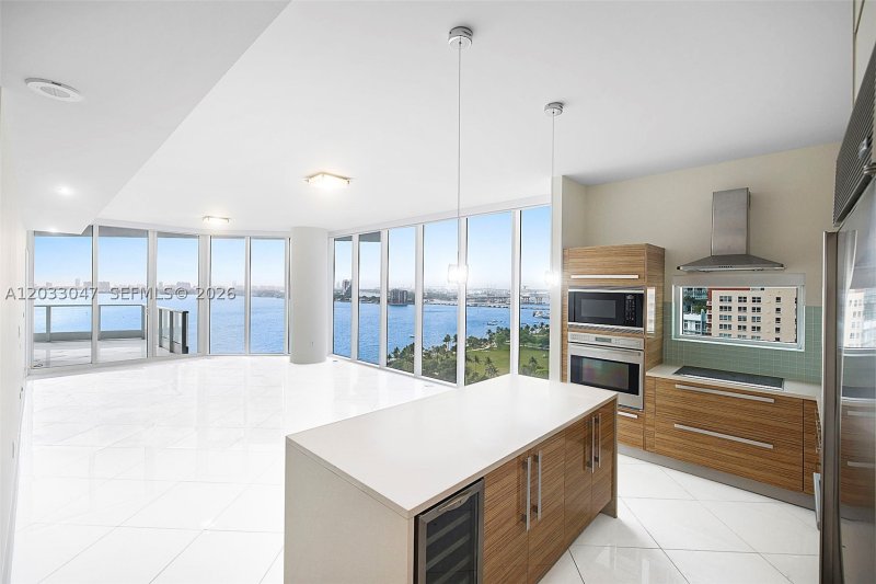 Apartment for rent at Paramount Bay 1602