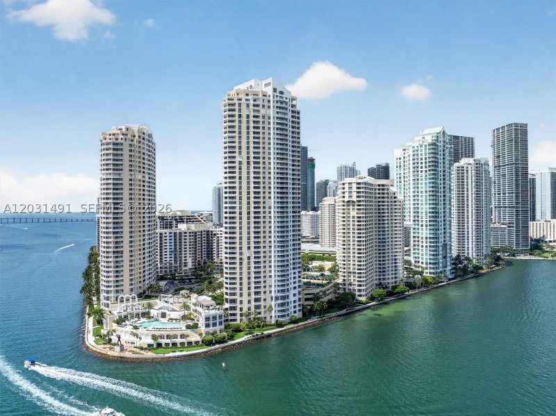 Comprar apartamento en Three Tequesta Point 3402