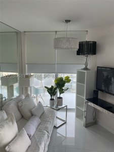 Alquiler de apartamento en Eden House Condo 1201