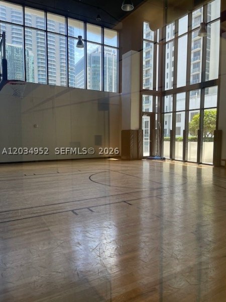 Apartment for rent at 1010 Brickell 3810