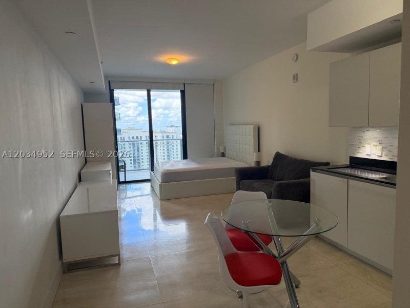 Apartment for rent at 1010 Brickell 3810