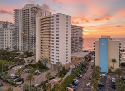 Comprar apartamento en The Galleon 606