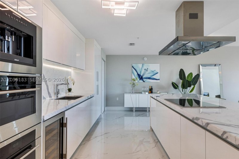 Apartment for rent at Parque Towers at St. Tropez 5-506