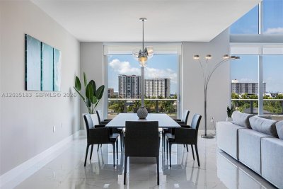 Parque Towers at St. Tropez Apt #5-506