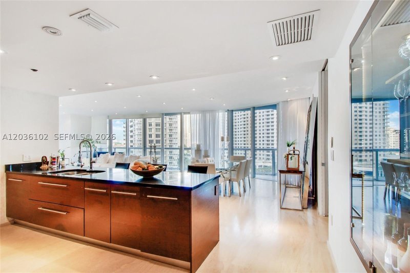 Condo for sale at Icon Brickell Tower I 1101