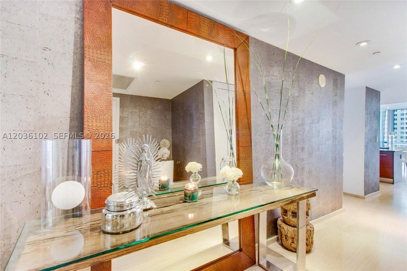 Condo for sale at Icon Brickell Tower I 1101