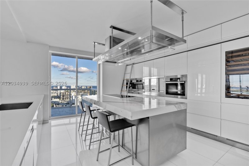 Alquiler de apartamento en Grand Venetian PH04