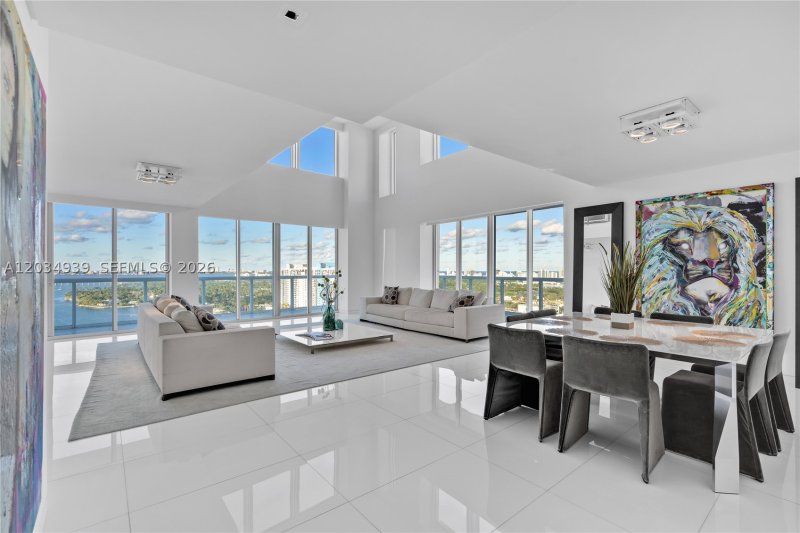 Alquiler de apartamento en Grand Venetian PH04