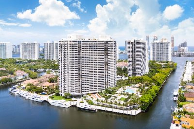 1000 Williams Island Apt #911
