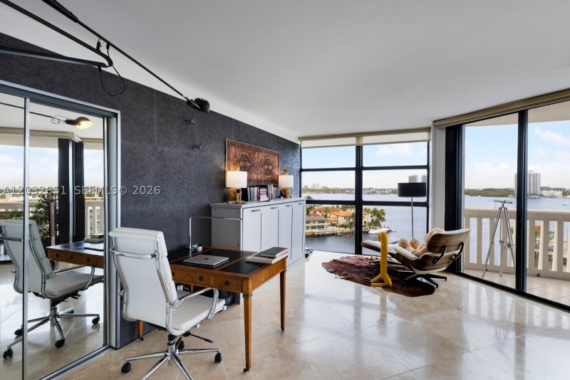 Comprar apartamento en 1000 Williams Island 911