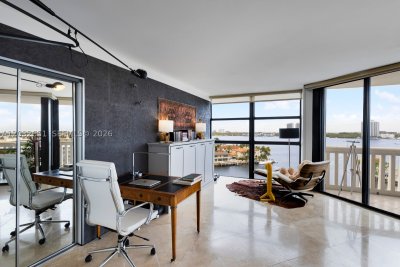 Comprar apartamento no 1000 Williams Island 911