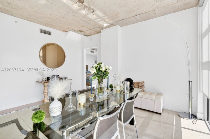 Condo for sale at Midtown Miami 2 PM03