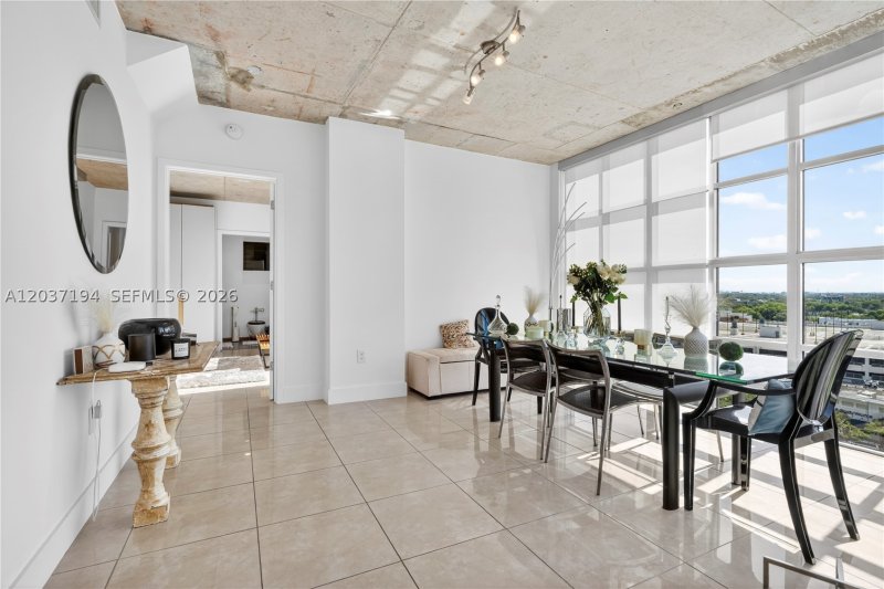 Condo for sale at Midtown Miami 2 PM03