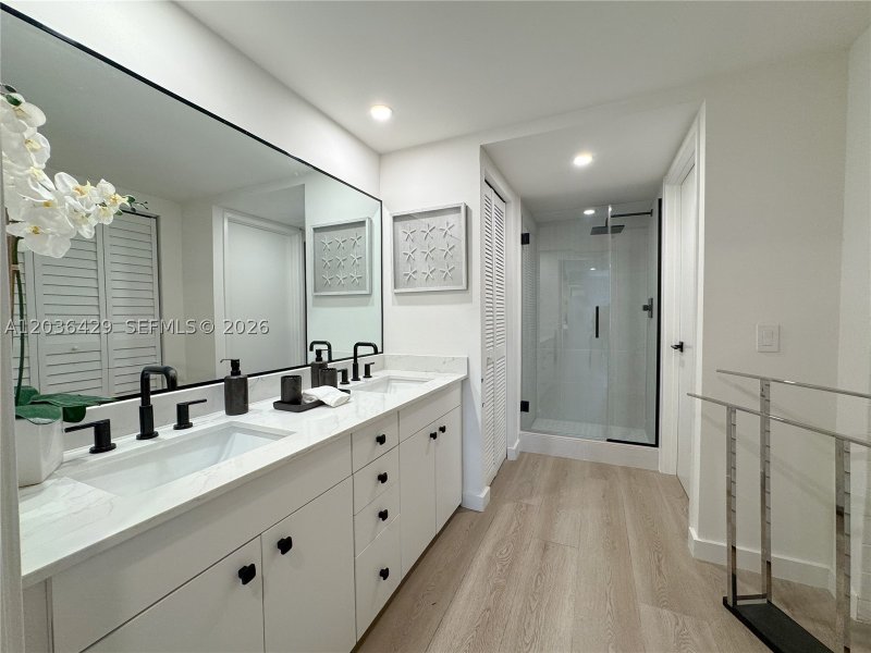 Condo for sale at Key Colony IV Botanica 170