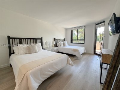 Comprar apartamento en Key Colony IV Botanica 170