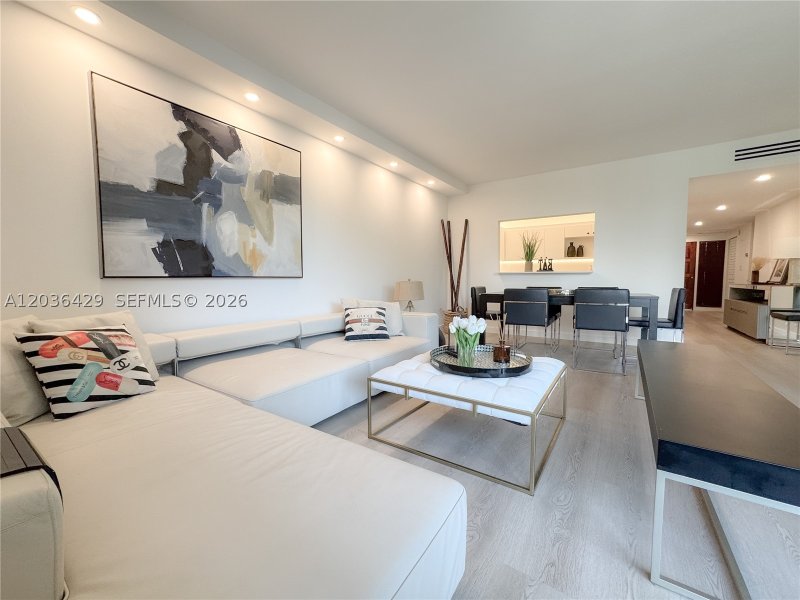 Condo for sale at Key Colony IV Botanica 170
