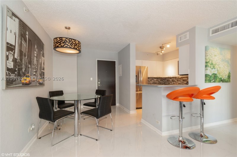 Apartment for rent at Flamingo 654S
