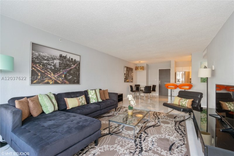 Apartment for rent at Flamingo 654S