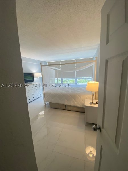 Apartment for rent at Flamingo 654S