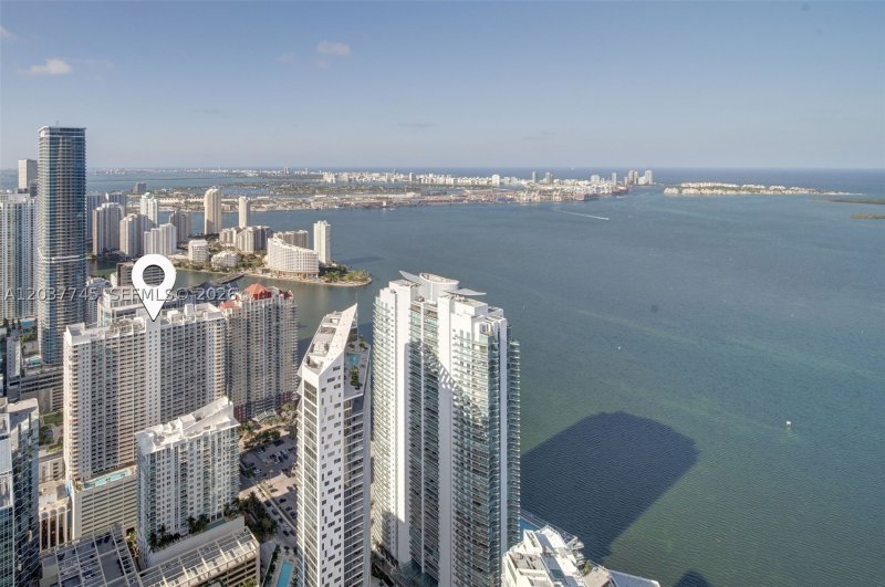 Comprar apartamento no The Club At Brickell Bay 3714