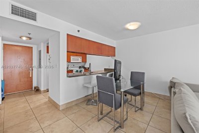 Comprar apartamento no The Club At Brickell Bay 3714