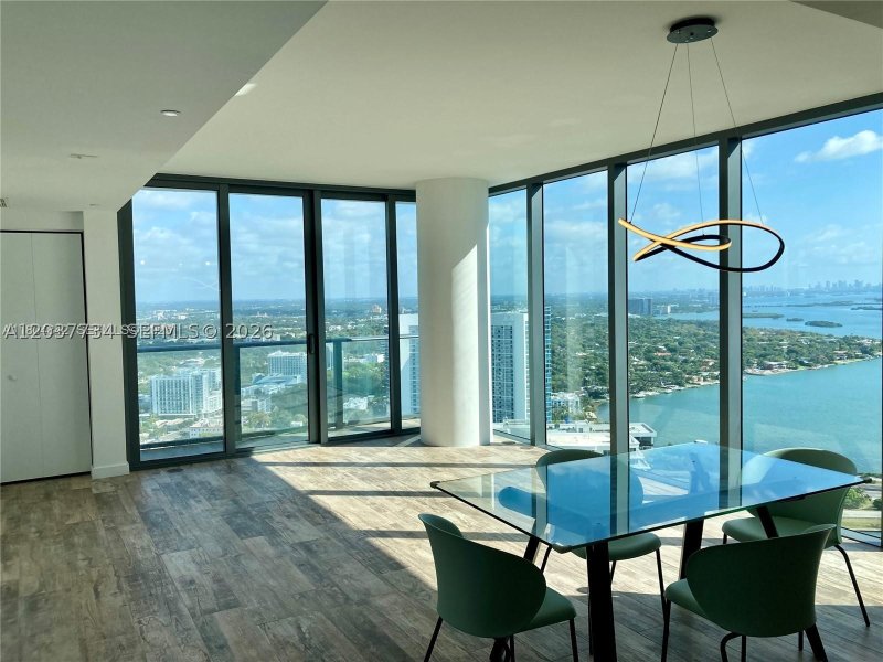 Apartment for rent at Paraiso Bay Miami 4408