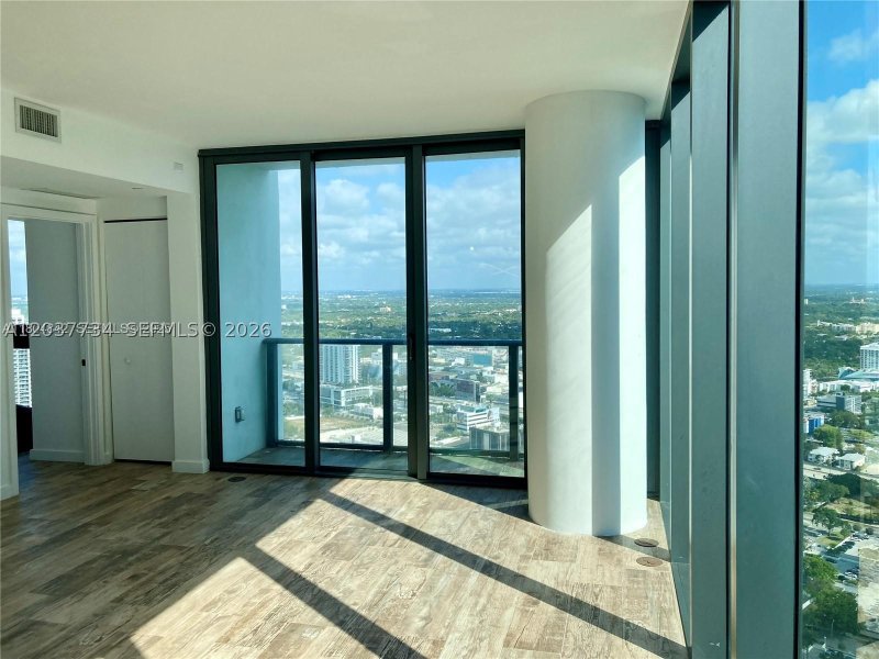 Apartment for rent at Paraiso Bay Miami 4408
