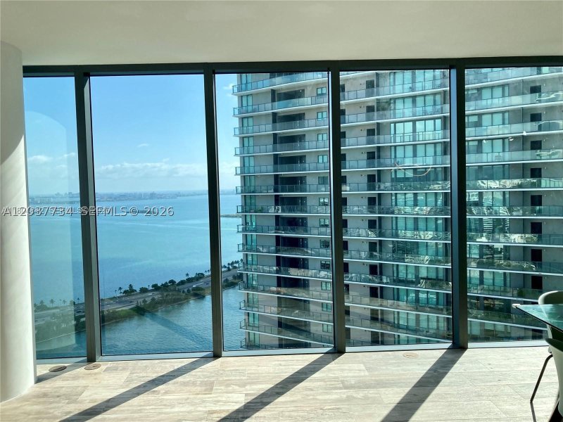 Apartment for rent at Paraiso Bay Miami 4408