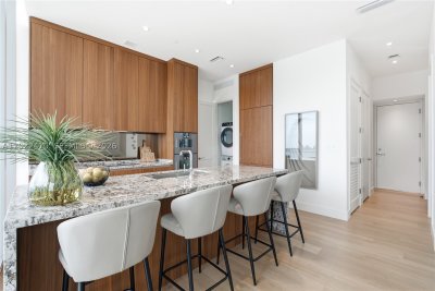 Comprar apartamento no Una Residences at Brickell 1604