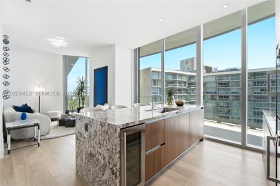 Comprar apartamento no Una Residences at Brickell 1604