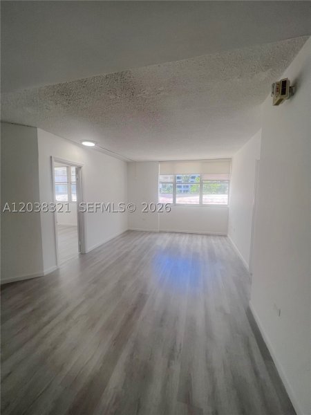 Apartment for rent at Four Ambassadors 364