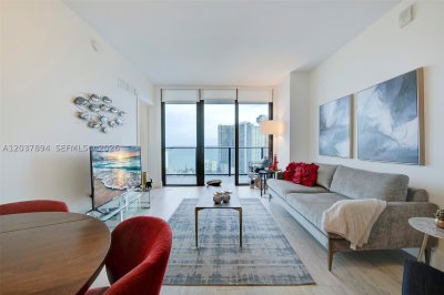 Alquiler de apartamento en Hyde Midtown 3006
