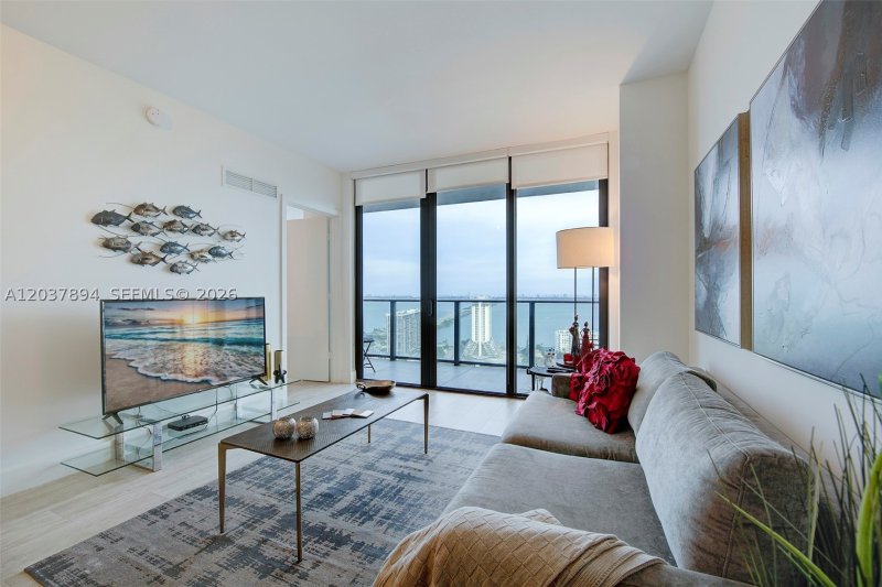 Apartment for rent at Hyde Midtown 3006