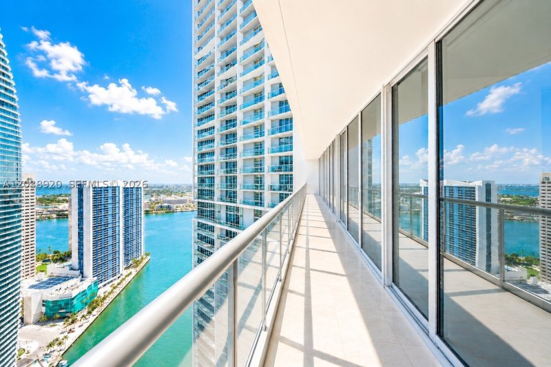 Condo for sale at Icon Brickell Tower I 4315